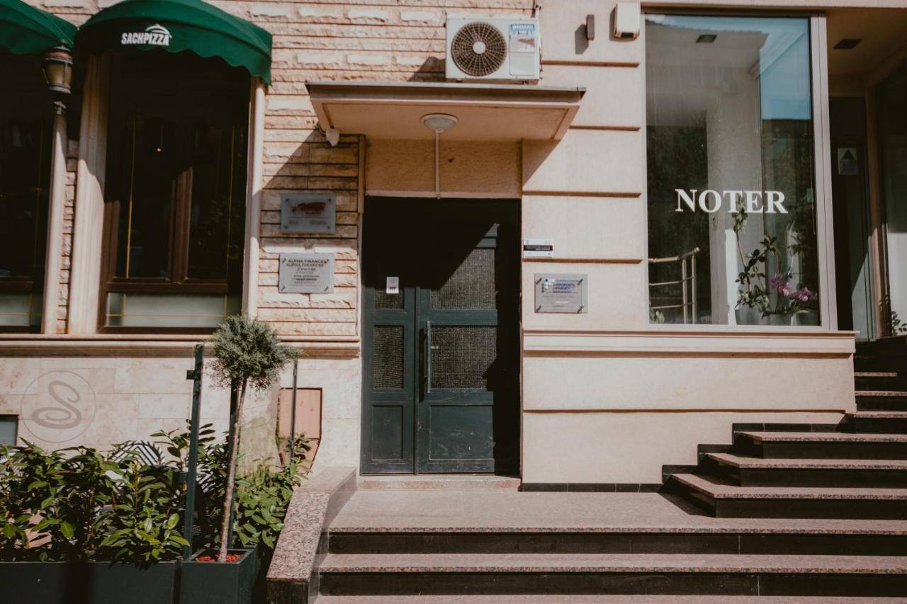 Bloom Suites Pristina Exterior foto